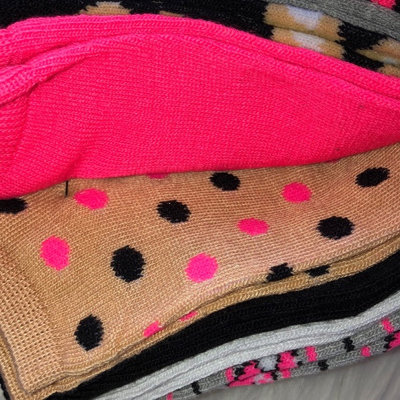 2 FOR $25 💕Betsey Johnson 10 pack socks - Picture 7 of 7